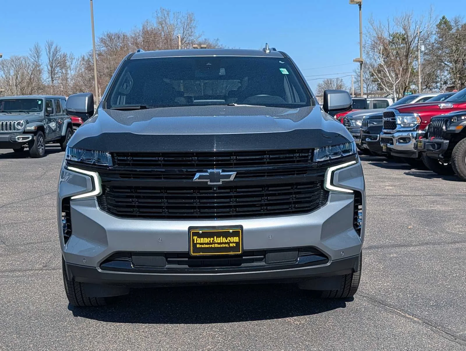 Used 2023 Chevrolet Suburban RST with VIN 1GNSKEKD5PR525469 for sale in Brainerd, Minnesota