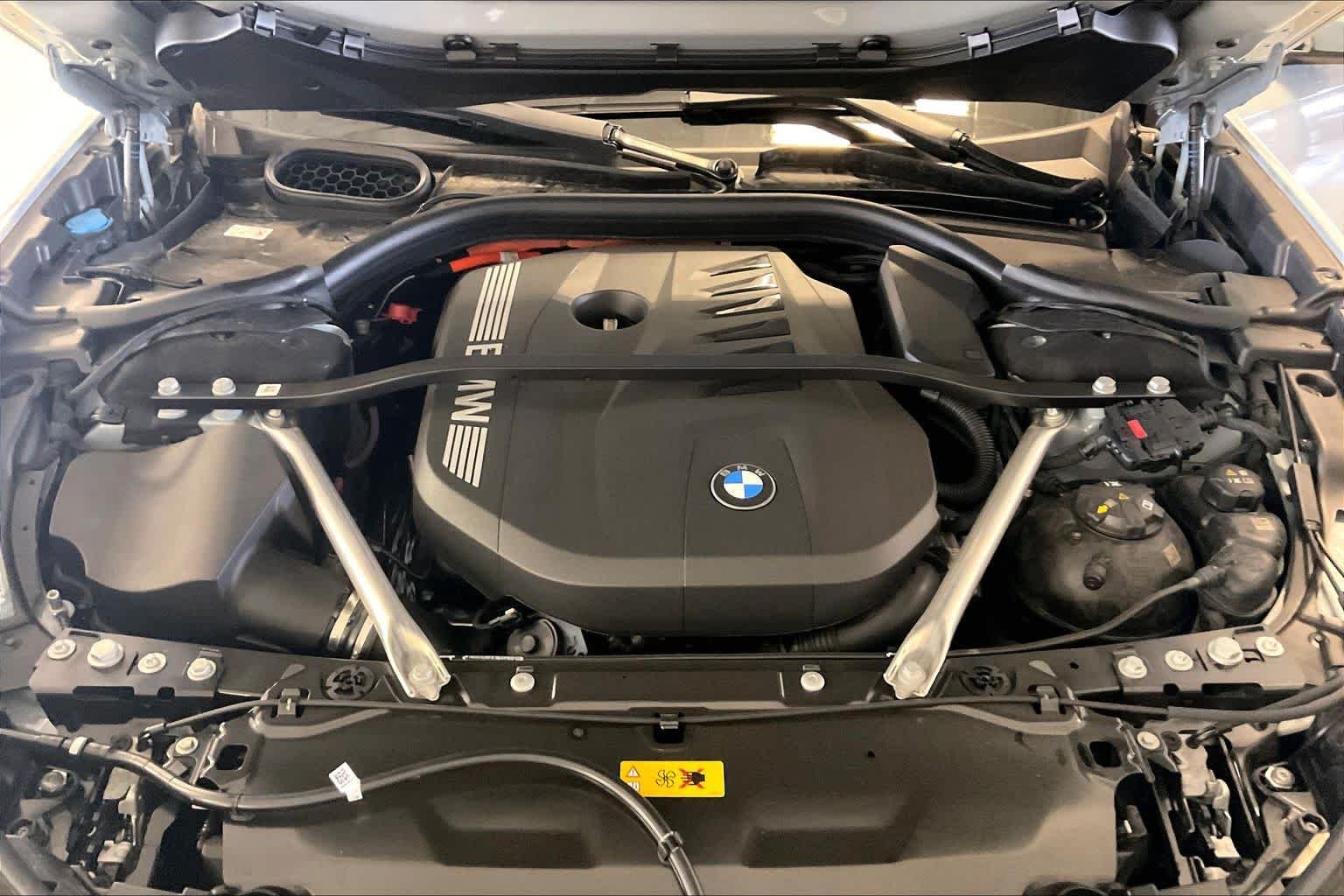 New 2026 Brooklyn Grey Metallic BMW 750e xDrive image 16