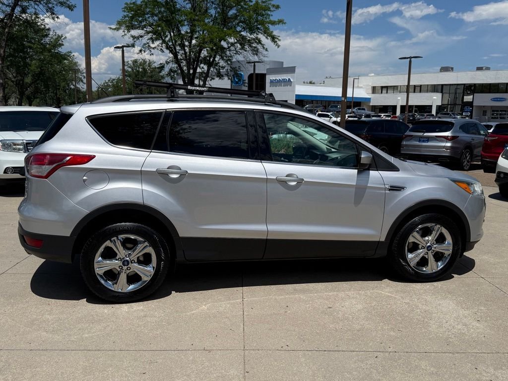 Used 2015 Ingot Silver Ford SE image 3