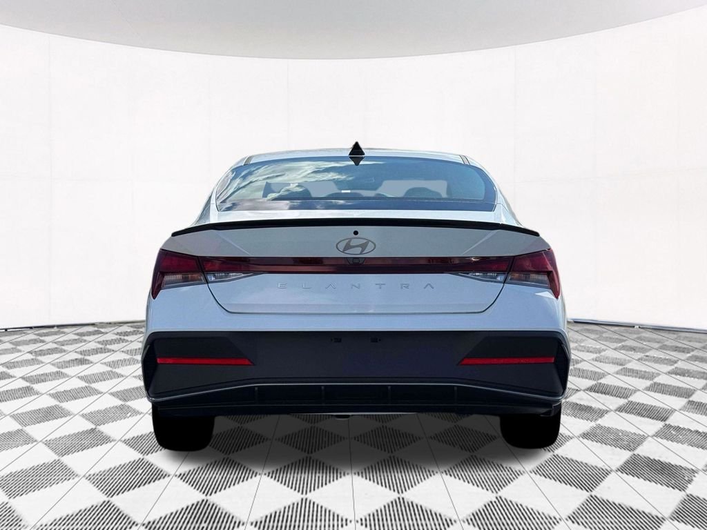 New 2026 White Hyundai SEL Sport image 10