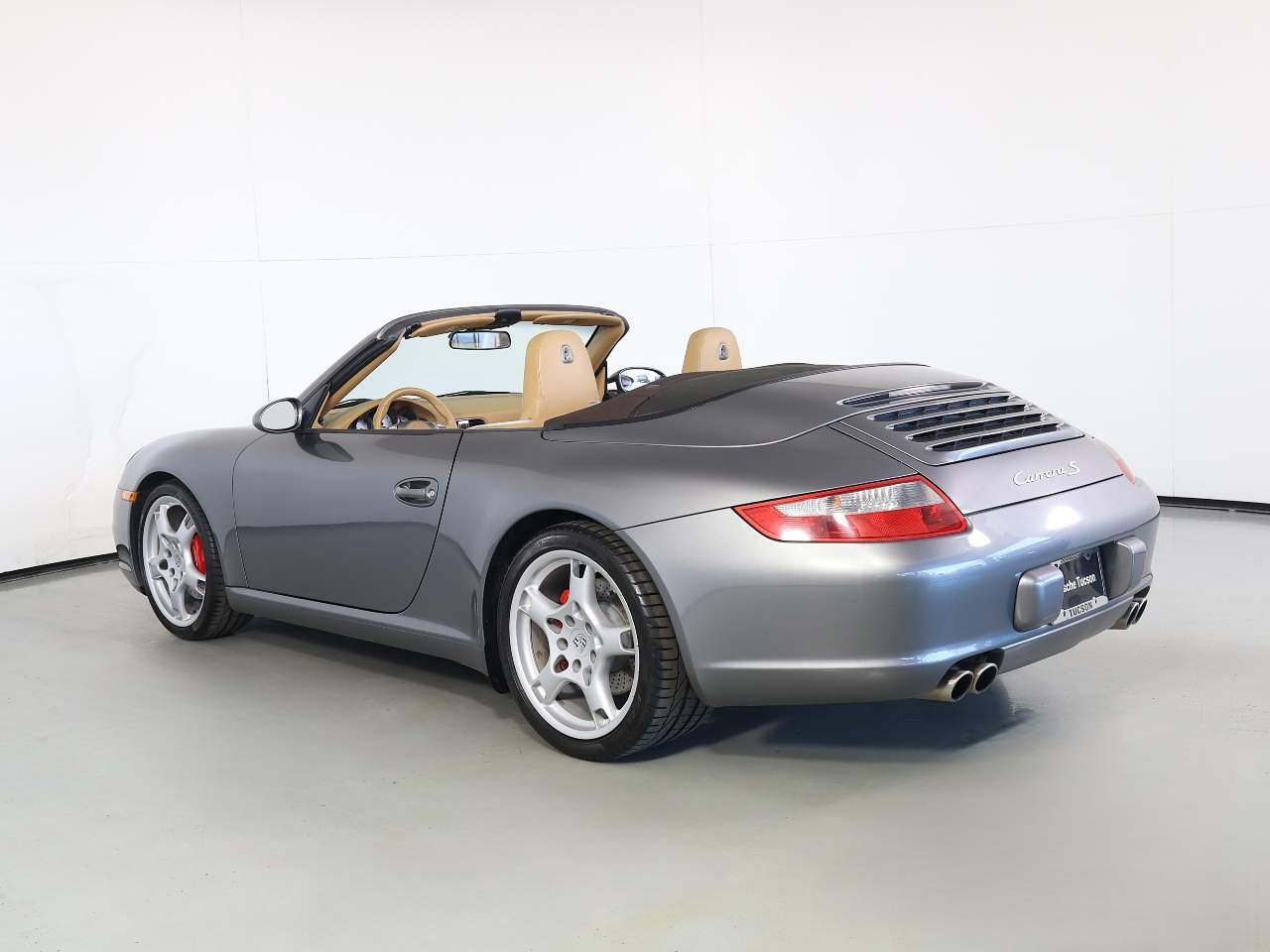 Used 2007 Grey Porsche Carrera S image 3
