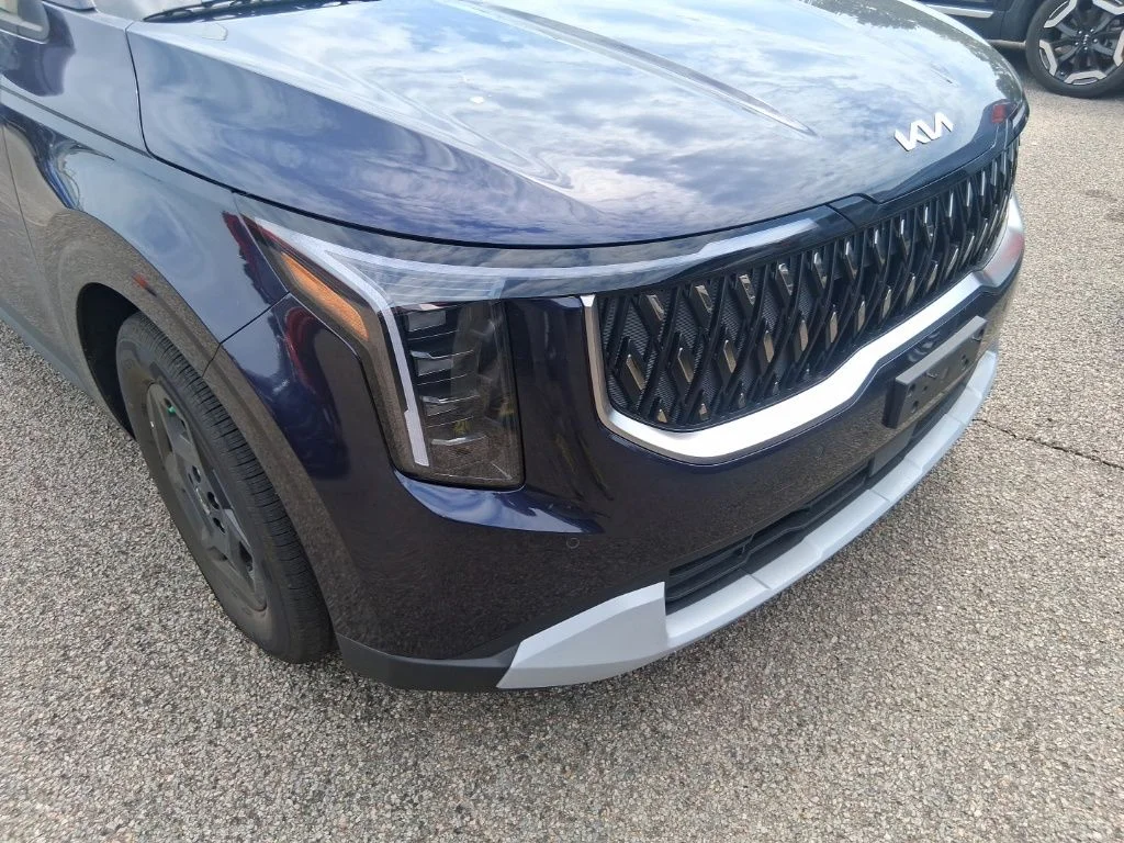 Used 2026 Blue Kia LXS image 16
