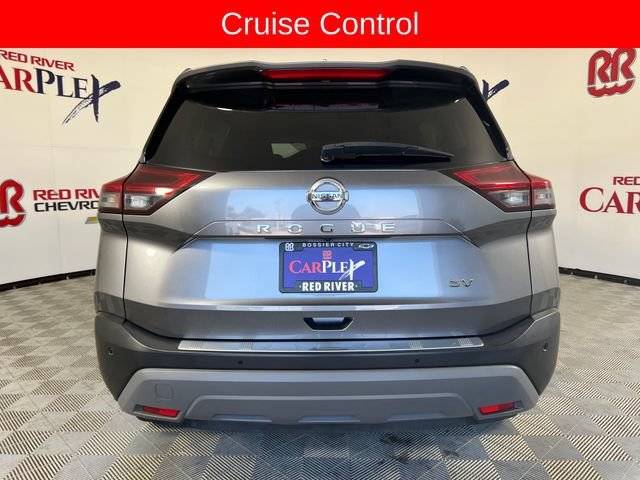 Used 2021 Gray Nissan SV image 7