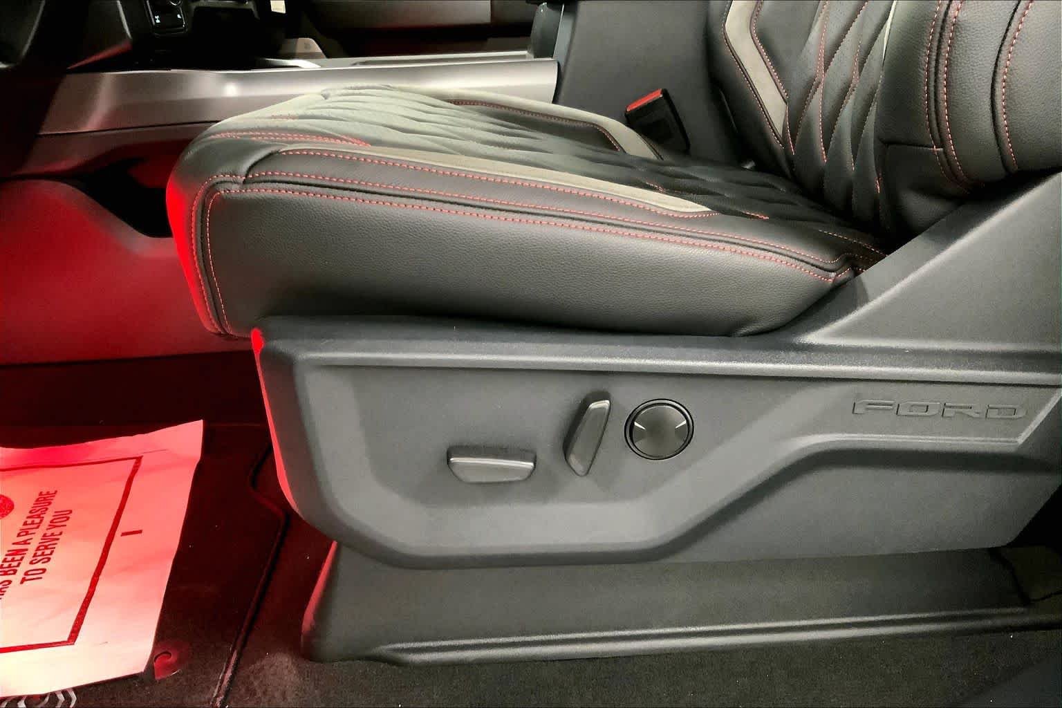 New 2026 Carbonized Gray Metallic Ford F-250® Lariat® image 19