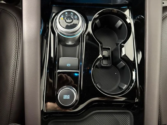 New 2026 Agate Black Metallic Ford Platinum image 19