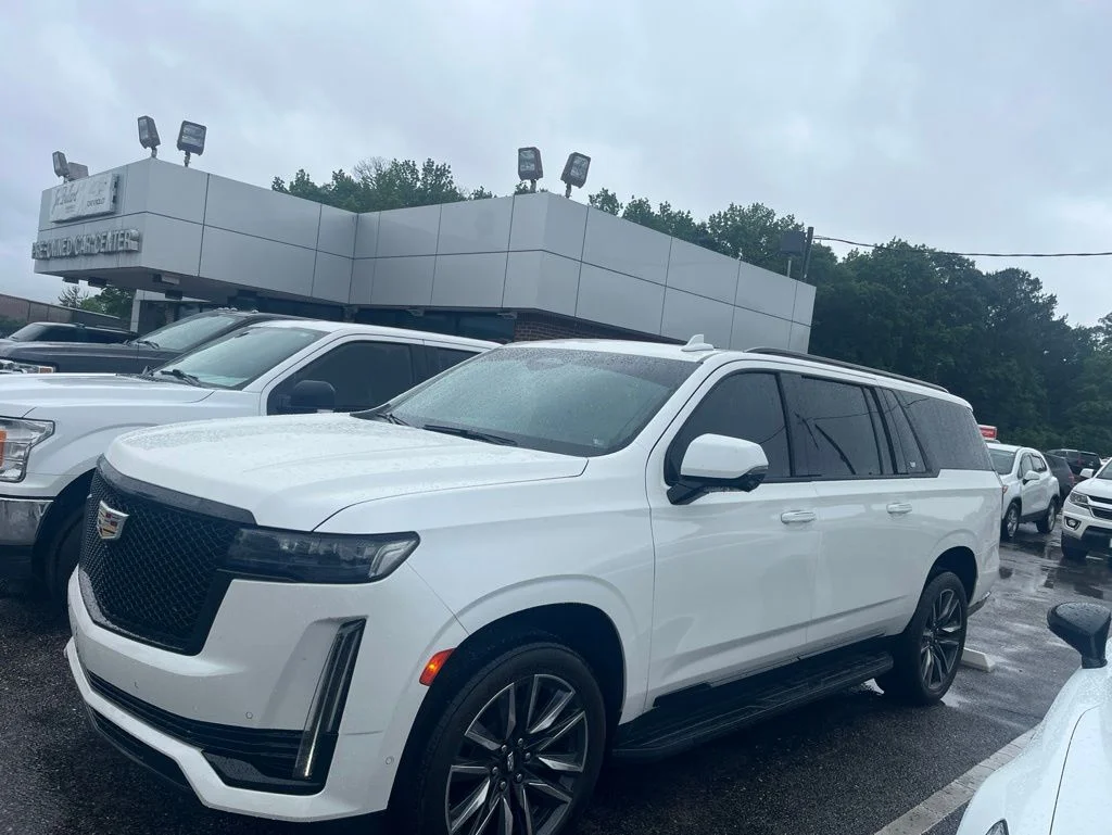 2021 Cadillac Escalade ESV Sport's photo