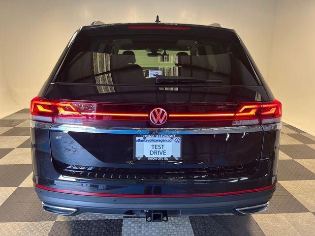 New 2026 Black Volkswagen 2.0T SE w/Technology image 4
