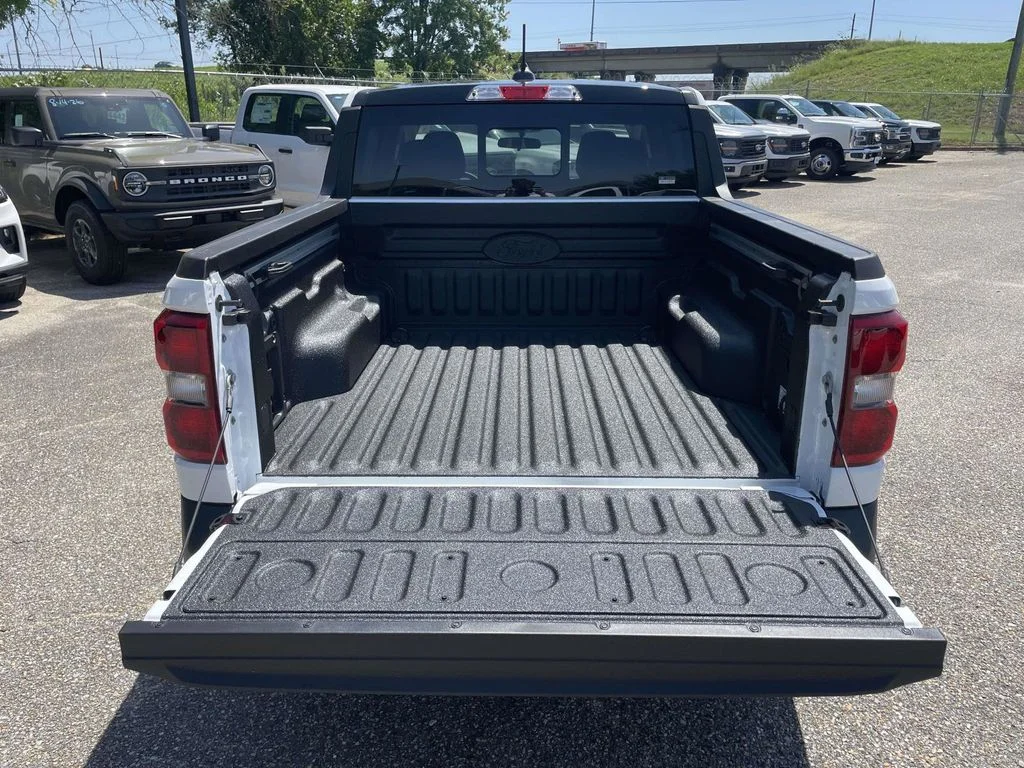 New 2026 Oxford White Ford Lariat image 10