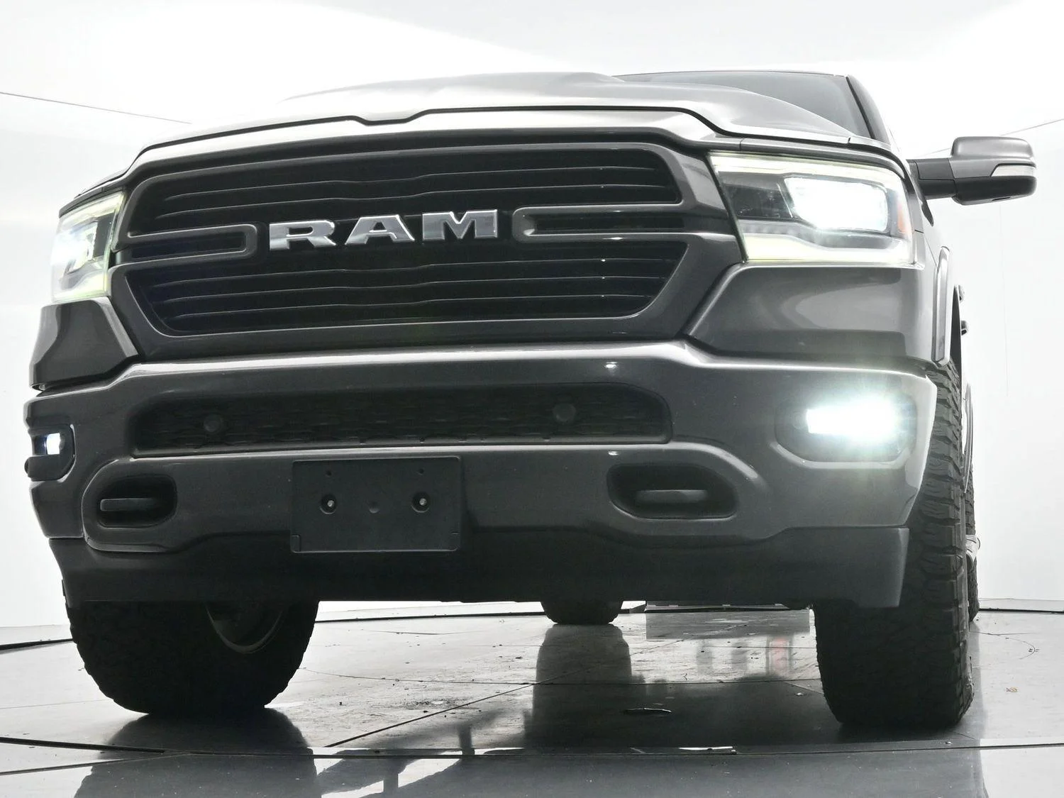 Used 2021 Granite Crystal Metallic Clearcoat Ram Laramie image 44