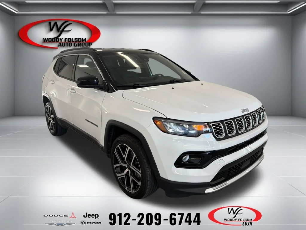 Used 2025 White Jeep Limited image 1