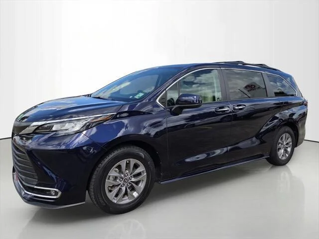 Used 2023 Blueprint Toyota XLE 8-Passenger image 1