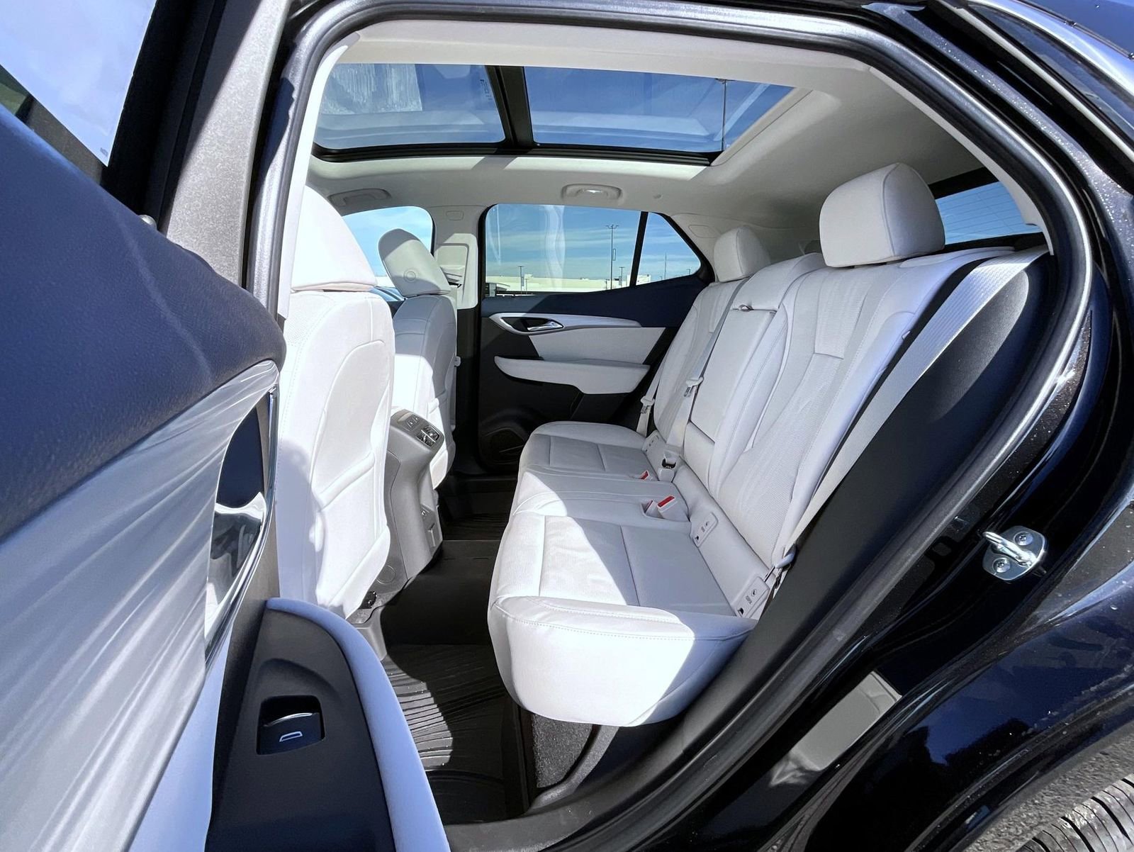 New 2026 Ebony Twilight Metallic Buick Avenir image 19