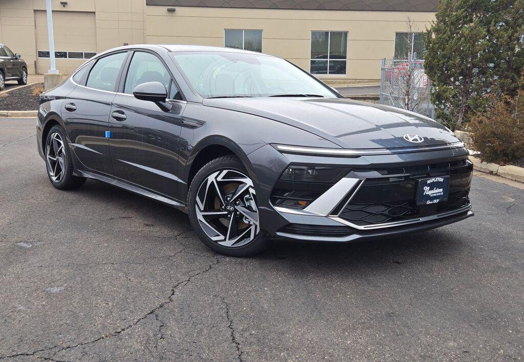 New 2026 Gray Hyundai SEL Sport image 2
