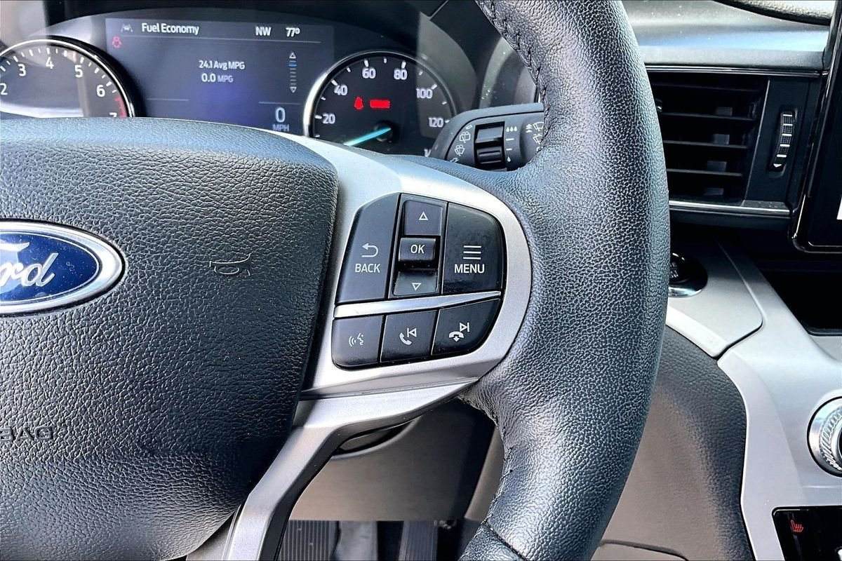 Used 2024 Blue Ford XLT image 18