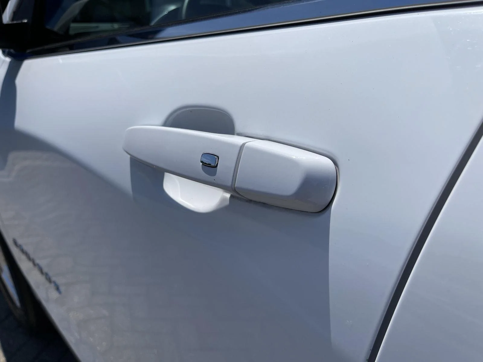 Used 2024 Summit White Chevrolet LT image 11