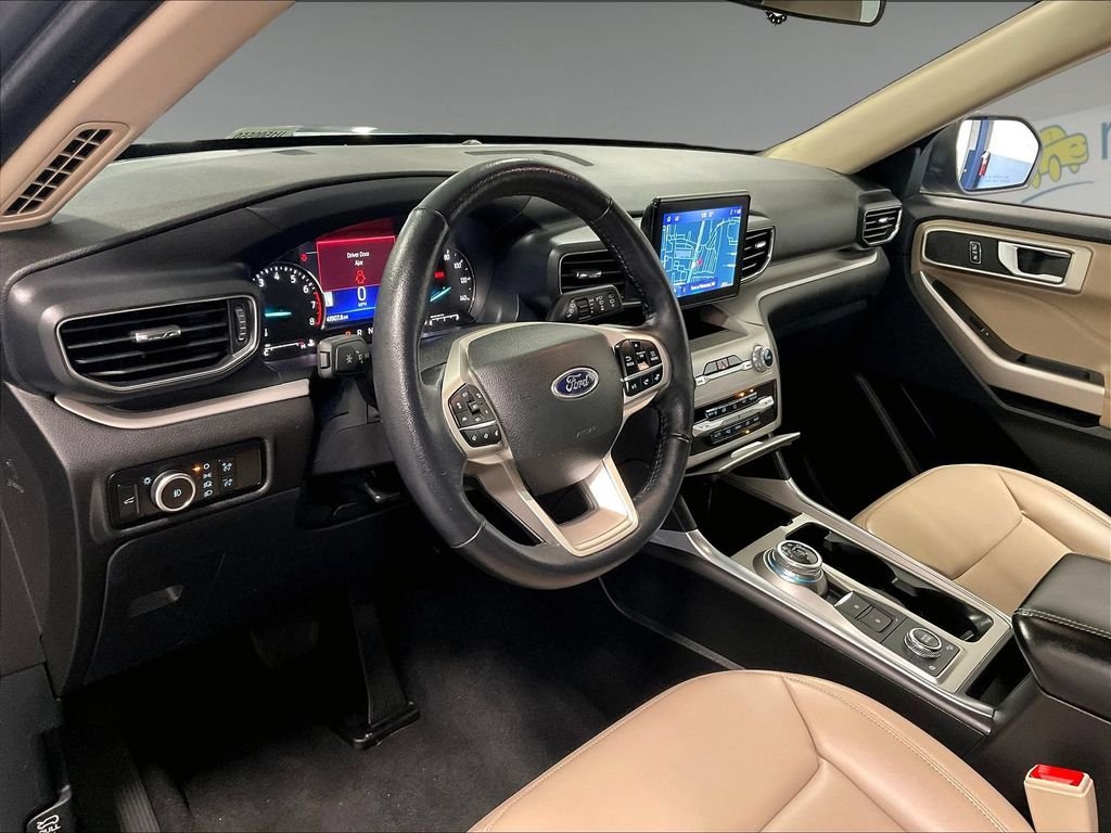Used 2023 Gray Ford XLT image 8
