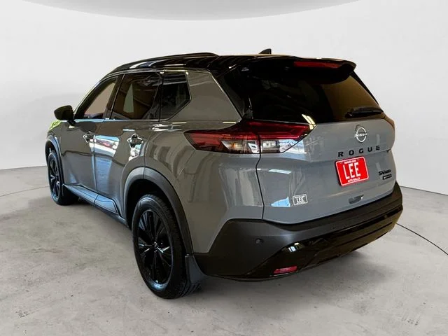 Certified Used 2023 Boulder Gray Pearl Super Black Nissan SV image 3