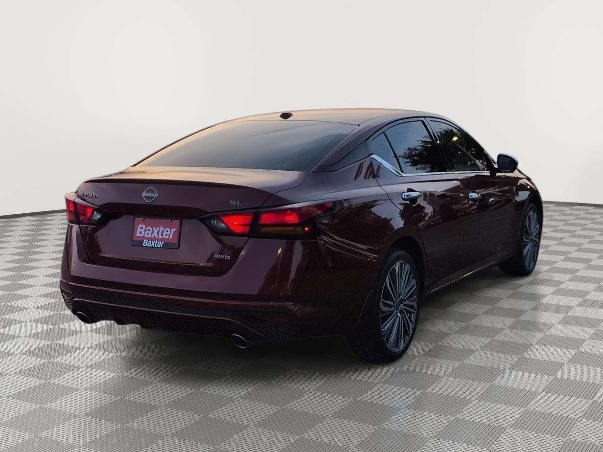 Used 2025 Scarlet Ember Nissan SL image 20