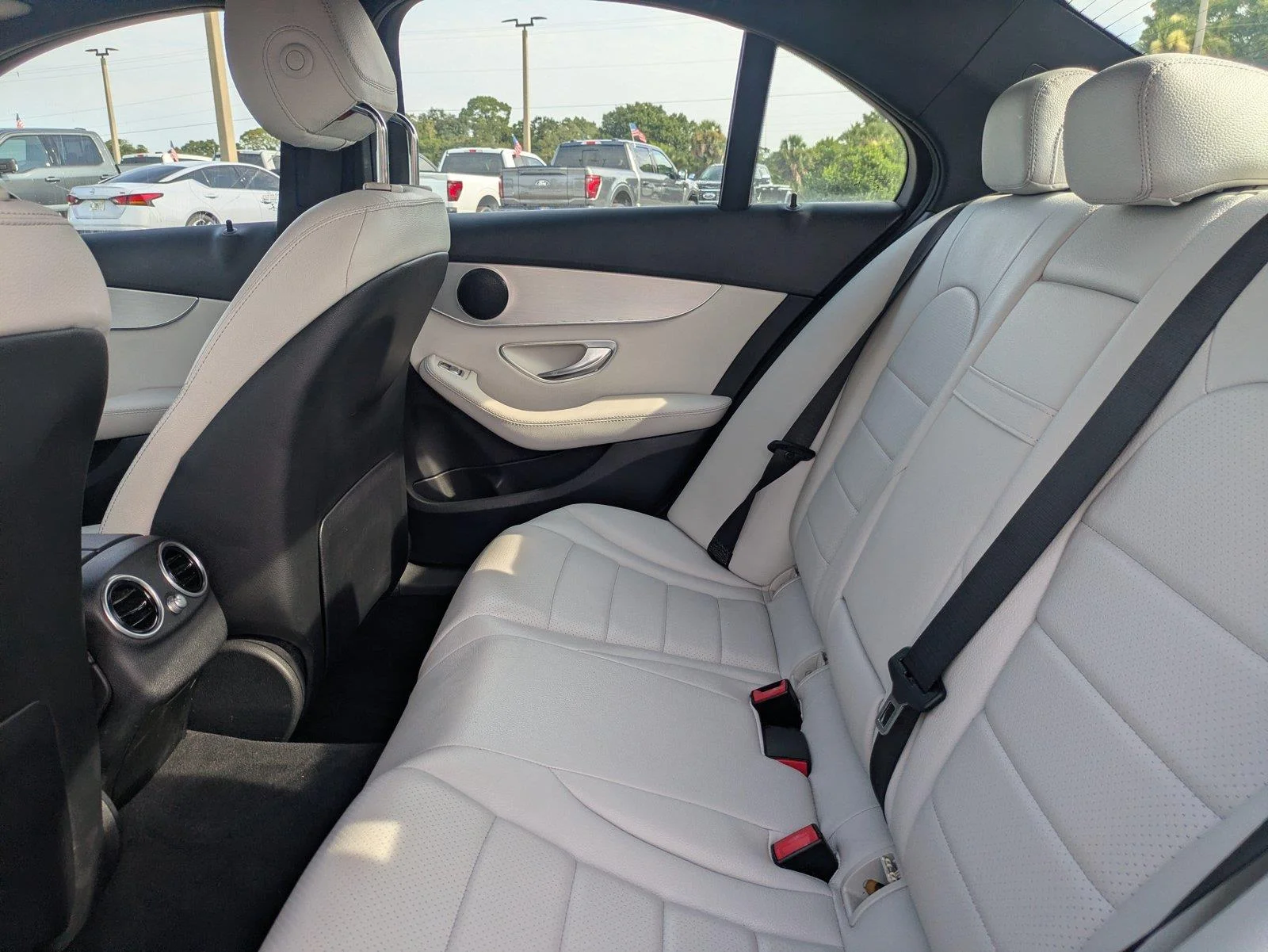 Used 2018 Gray Mercedes-Benz C 300 image 14