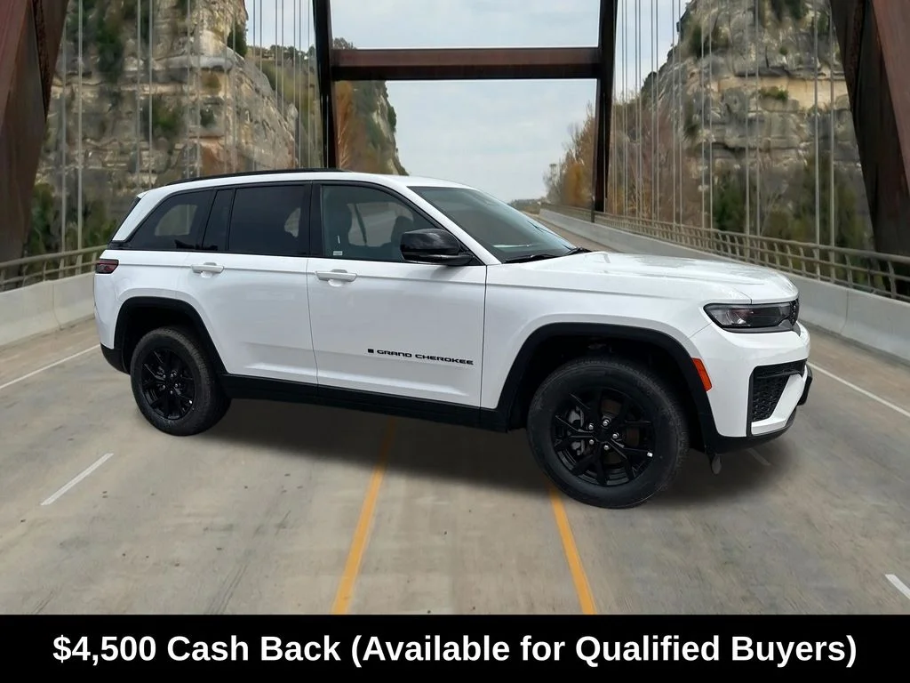 New 2026 Bright White Clear-Coat Exterior Paint Jeep Altitude image 14