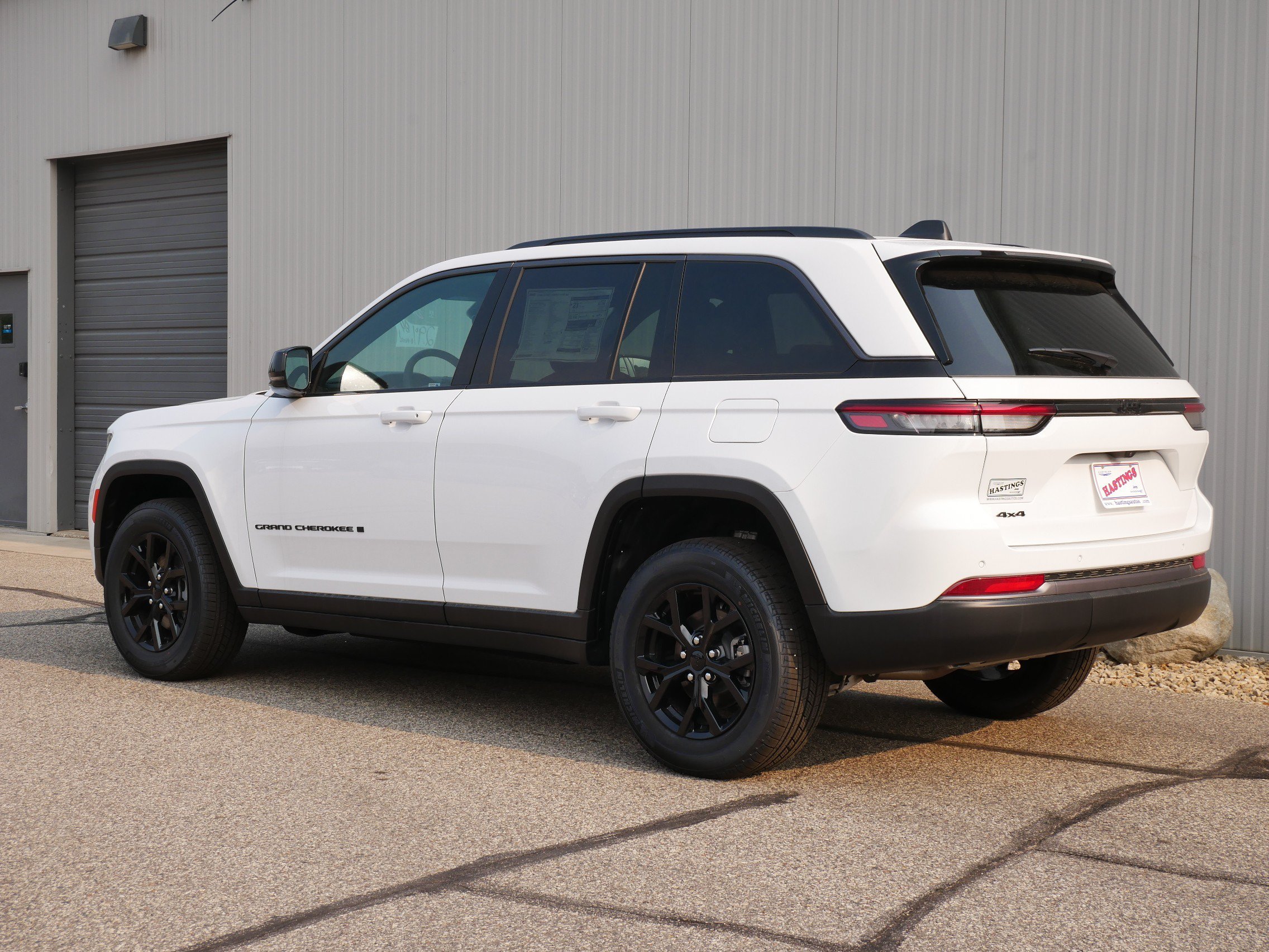 New 2026 Bright White Clearcoat Jeep Laredo Altitude image 2