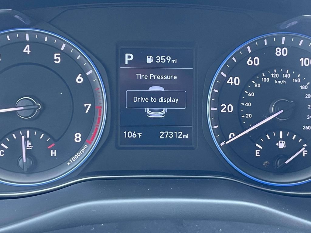 Used 2020 Silver Hyundai SE image 25