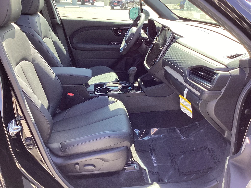 New 2026 CRYSTAL BLACK SILICA Subaru Limited Hybrid image 17