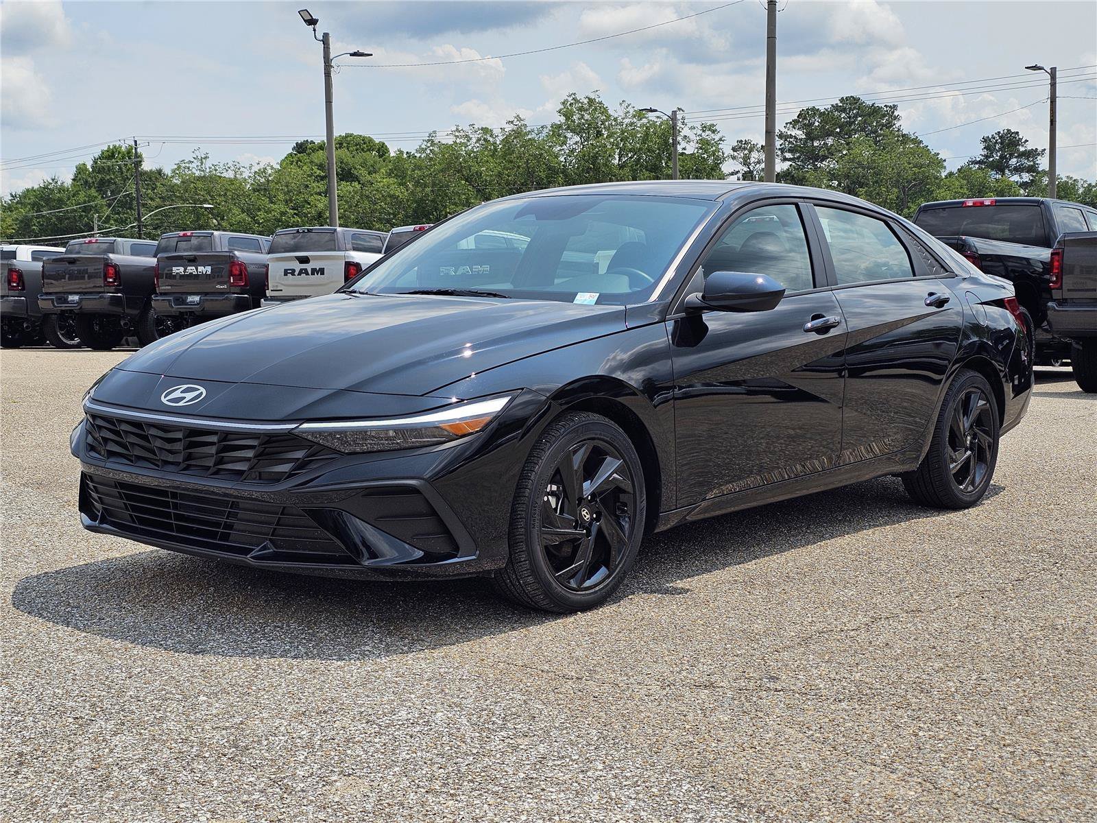 Used 2026 Abyss Black Hyundai SEL Sport image 1