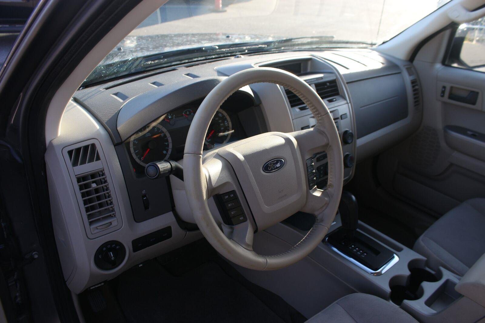 Used 2012 Blue Ford XLT image 15