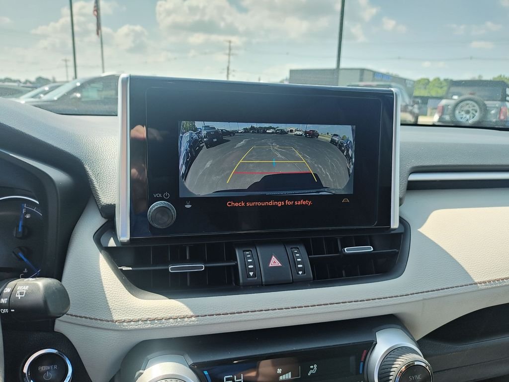 Used 2023 Gray Toyota XLE Premium image 17