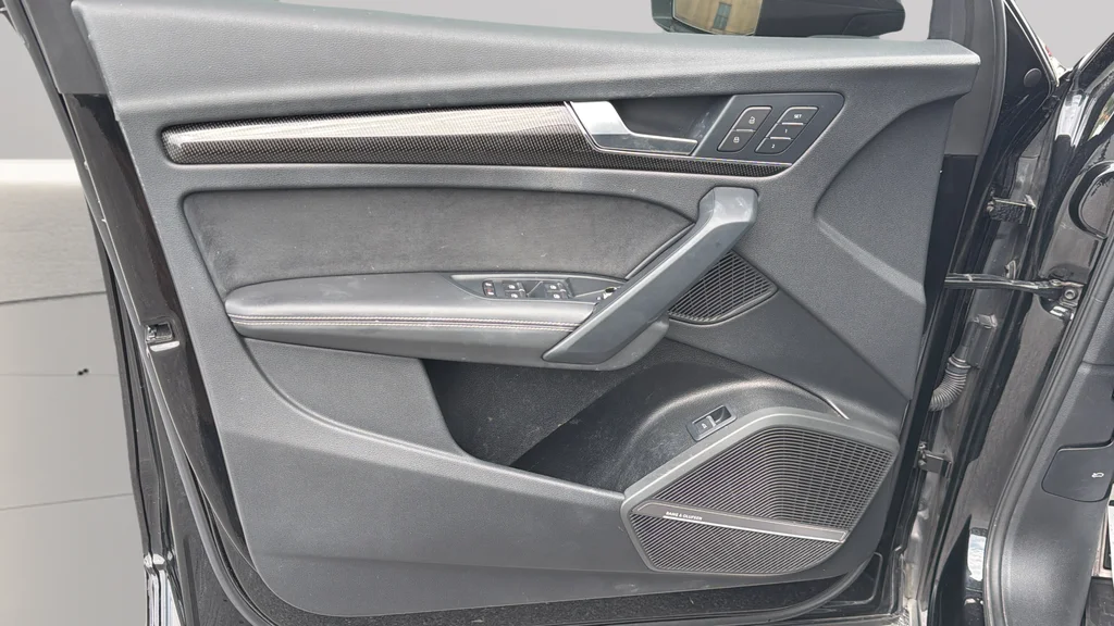 Used 2024  Audi Premium Plus image 20