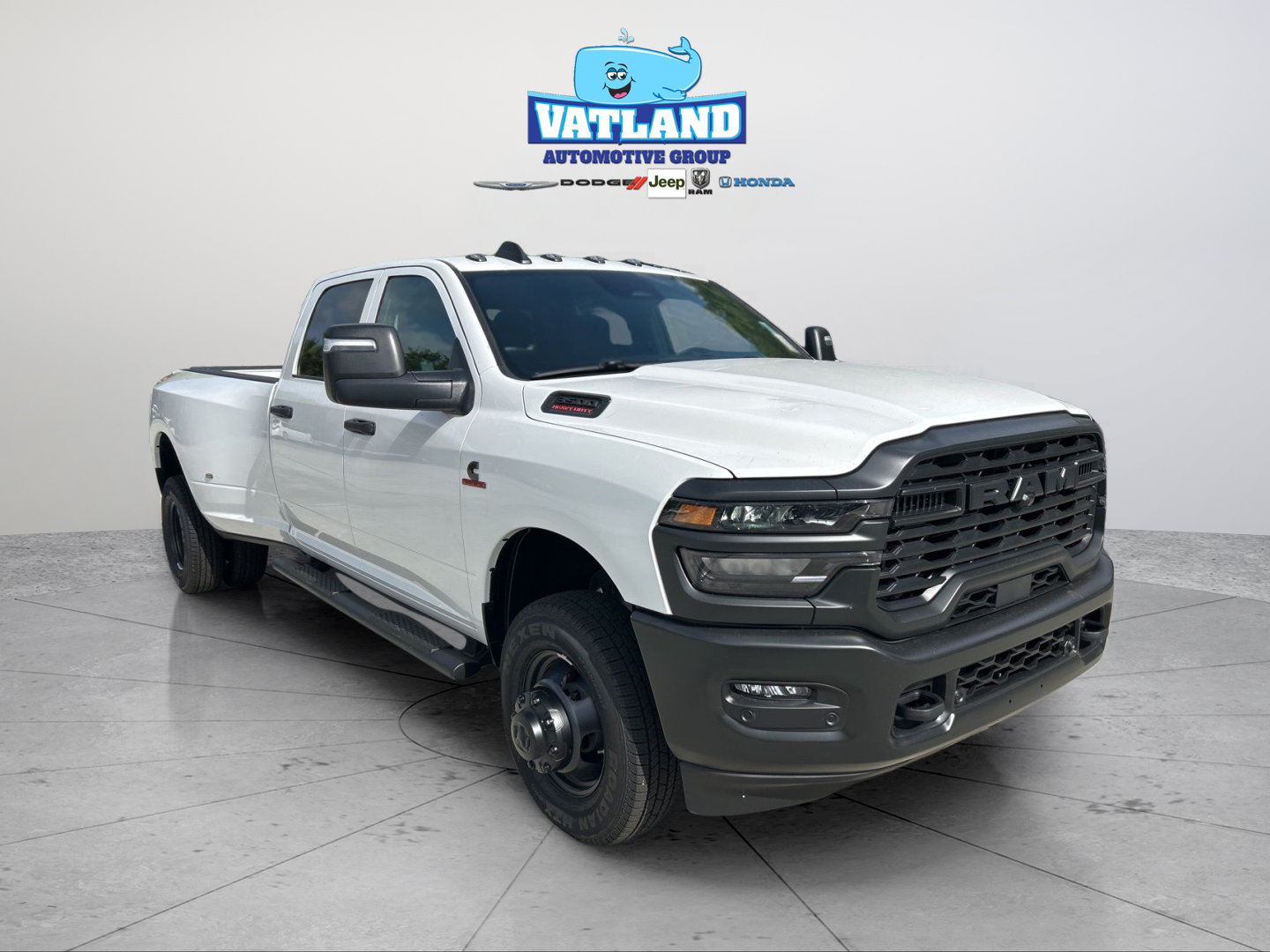 New 2026 Bright White Clear-Coat Exterior Paint RAM Tradesman image 22
