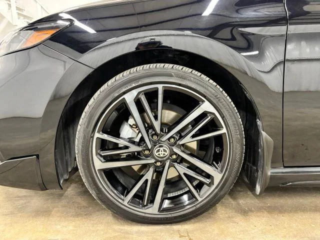 Used 2025 MIDNIGHT BLACK METALLIC Toyota  image 9