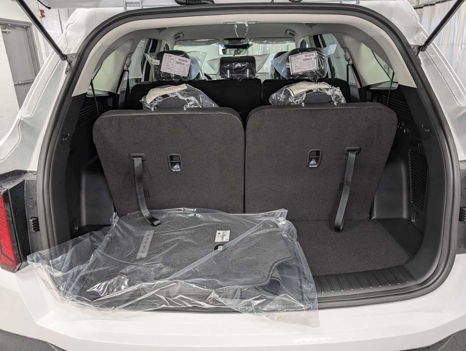 2026 Kia Sorento S - Photo 9