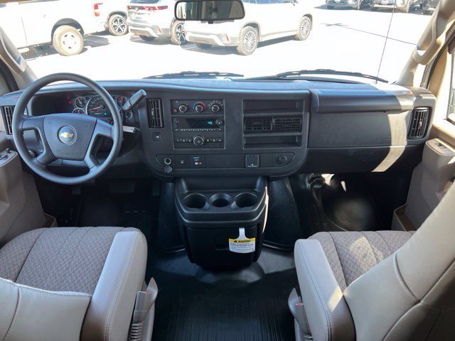 2026 Chevrolet Express Cargo Work Van - Photo 17