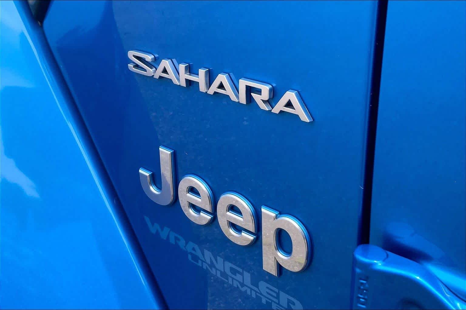 Used 2022 Hydro Blue Pearlcoat Jeep Unlimited Sahara image 30
