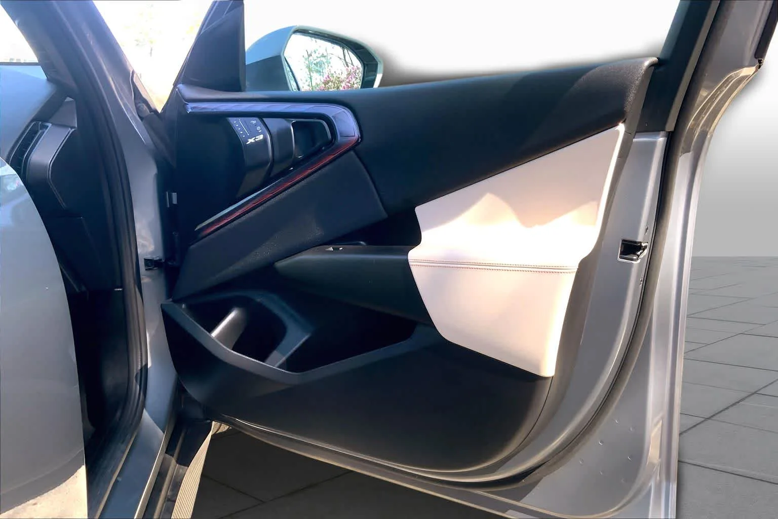 Used 2025 Skyscraper Gray Metallic BMW 30 xDrive image 22