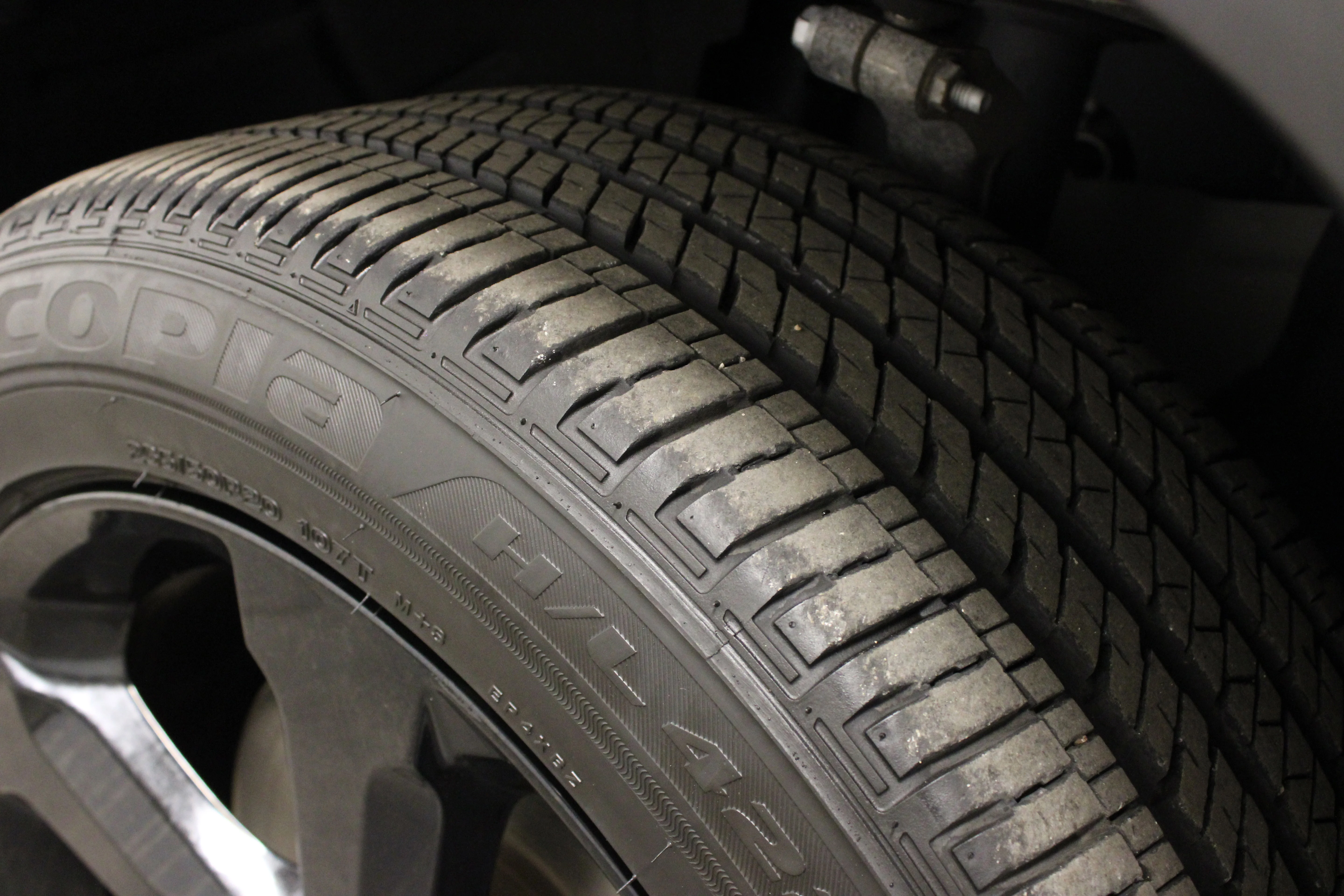 Used 2023 Diamond Black Crystal Pearlcoat Jeep Altitude image 11
