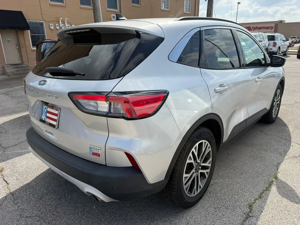 Used 2020 Silver Ford SEL image 12