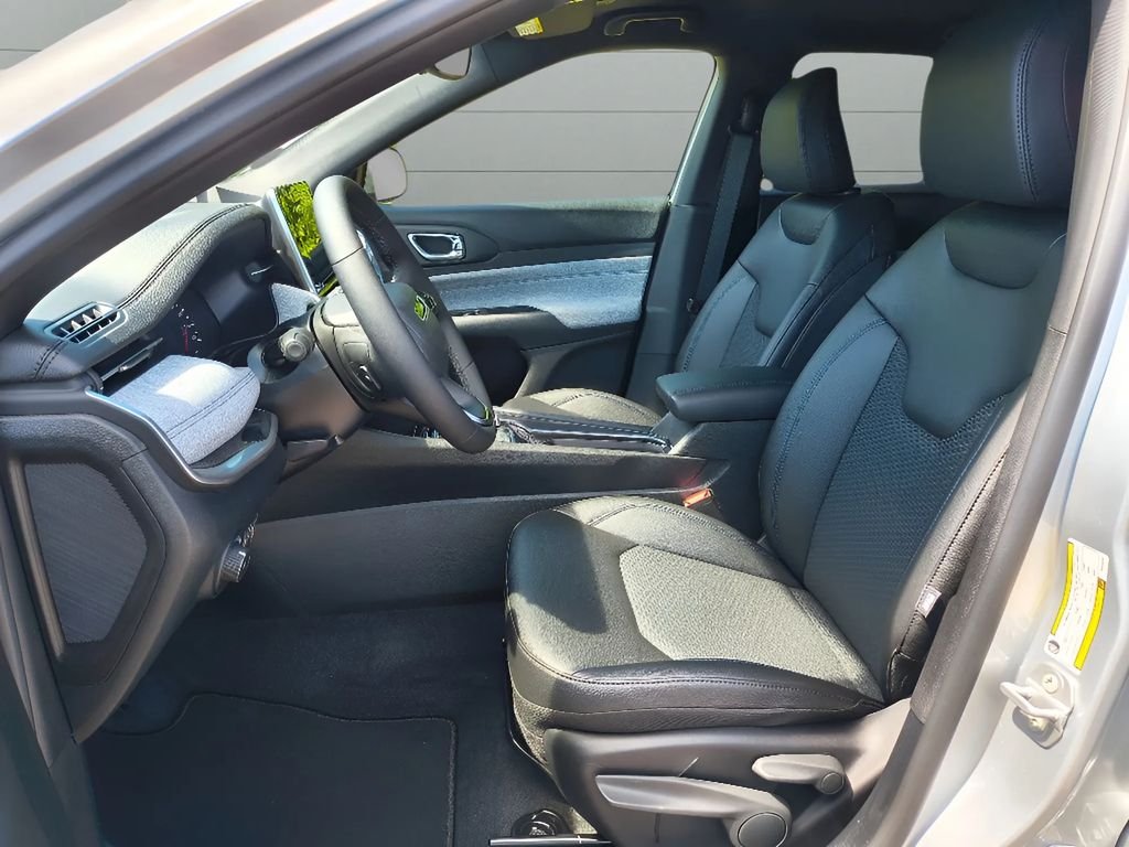 2025 Jeep Compass Latitude - Photo 11