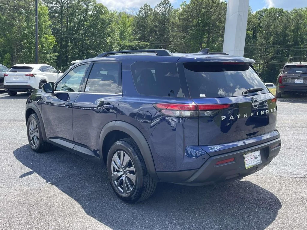 Used 2025 Deep Ocean Blue Pearl Nissan SV image 4
