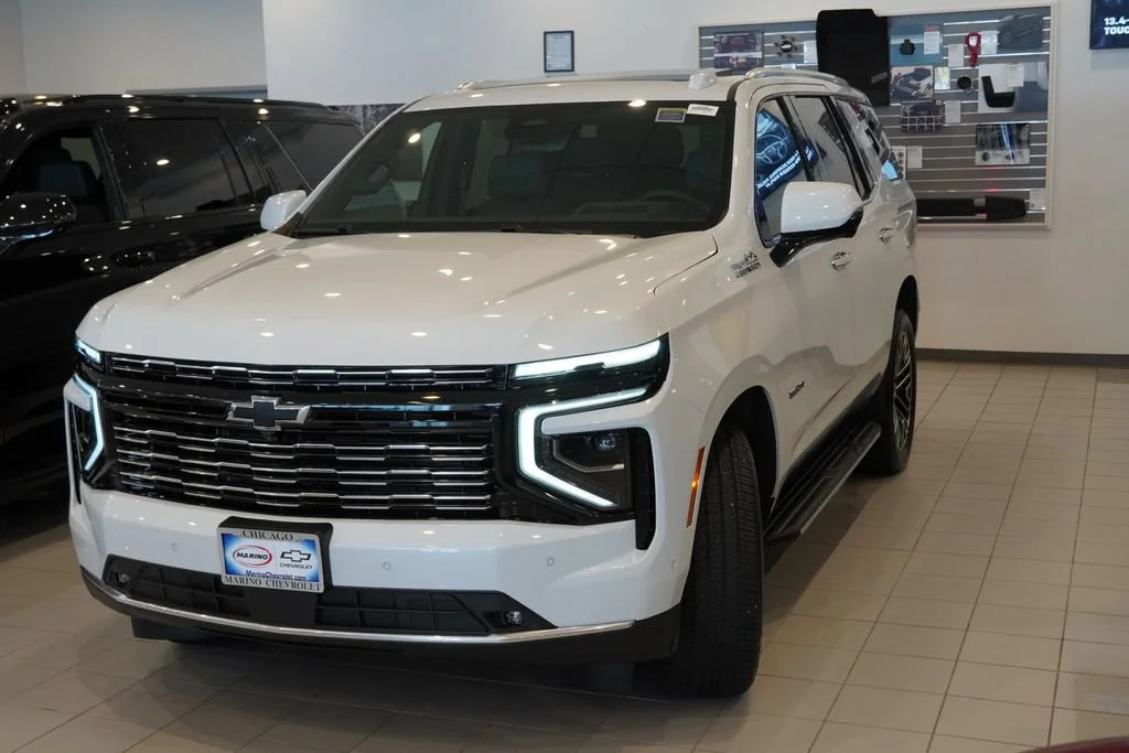 New 2026 Polar White Tricoat Chevrolet High Country image 3