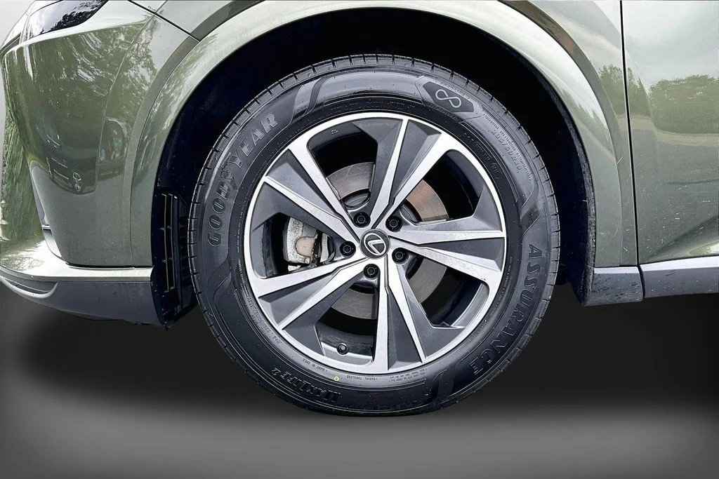 Used 2023 Green Lexus 350 Premium image 41