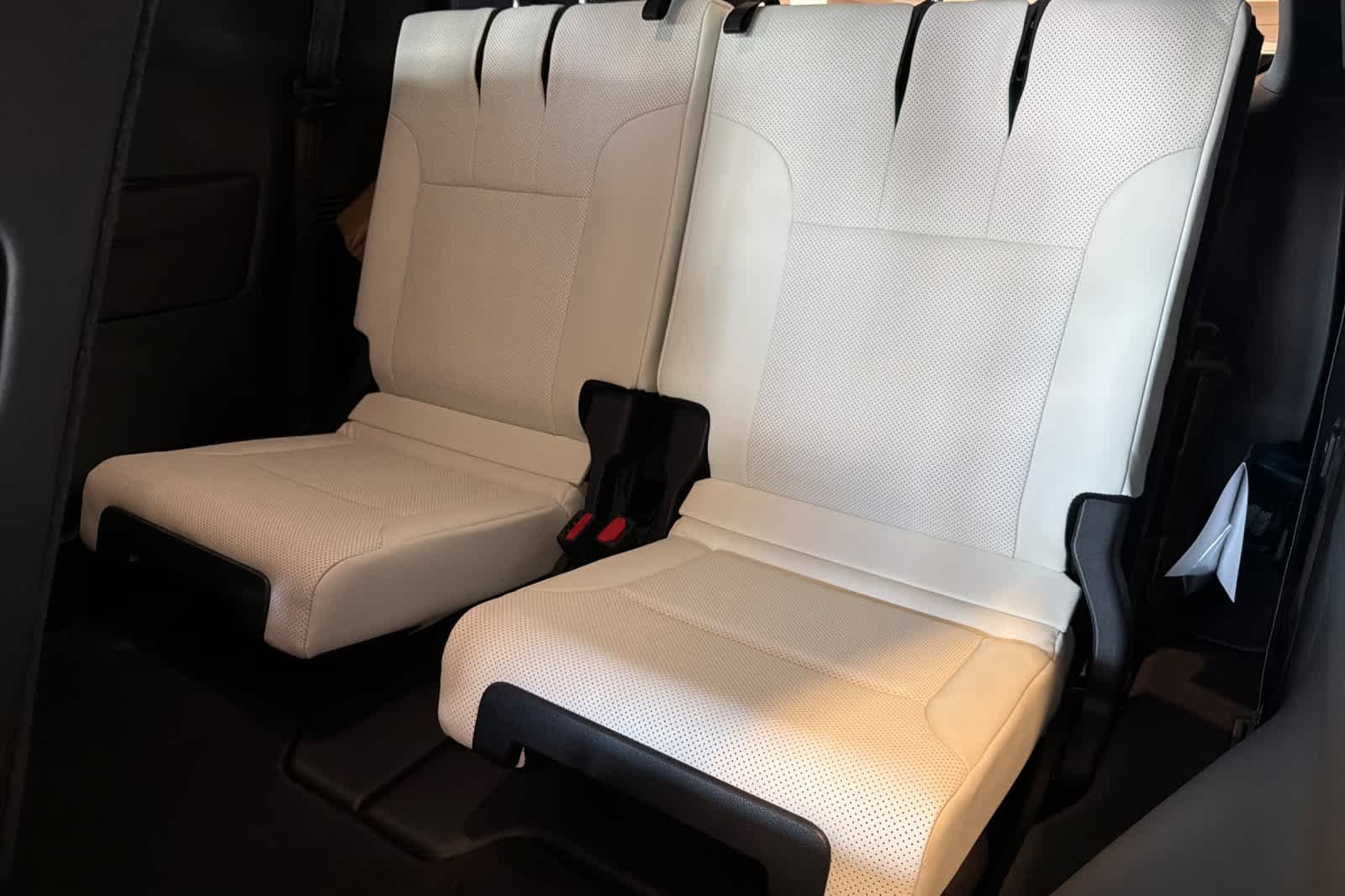 2026 Lexus LX 600 Luxury - Photo 16