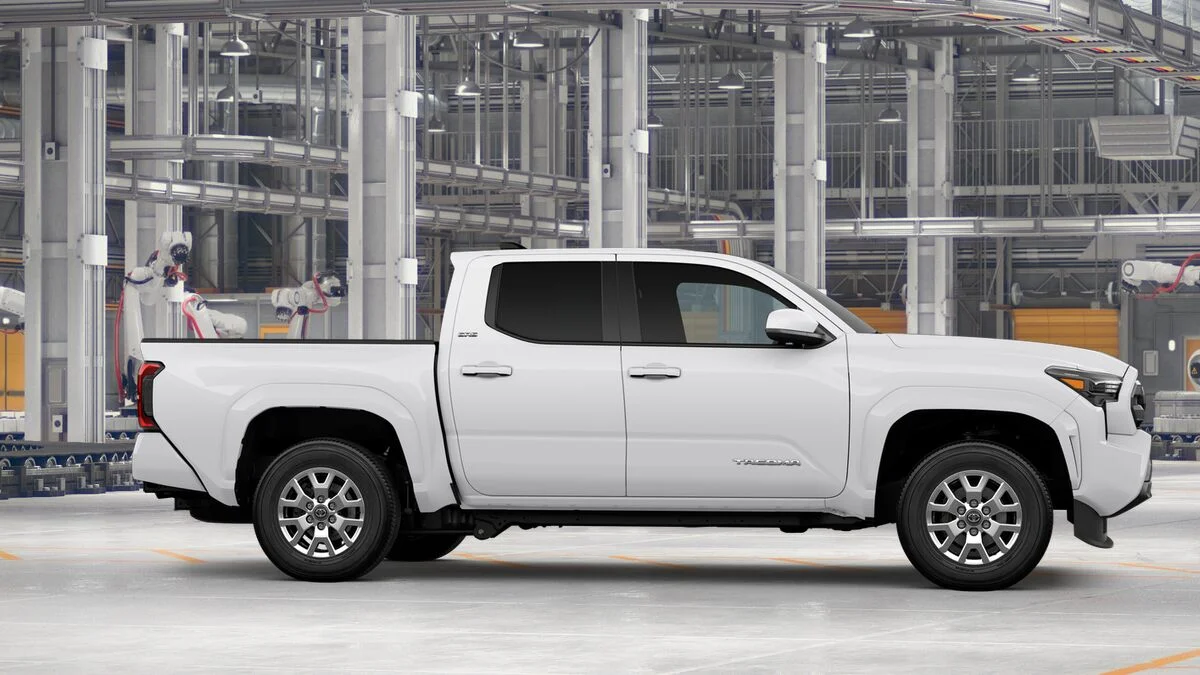 New 2026 Ice Cap Toyota SR5 image 13