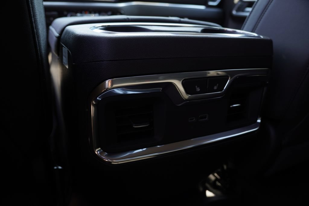 2026 Chevrolet Silverado 3500 HD LTZ - Photo 14