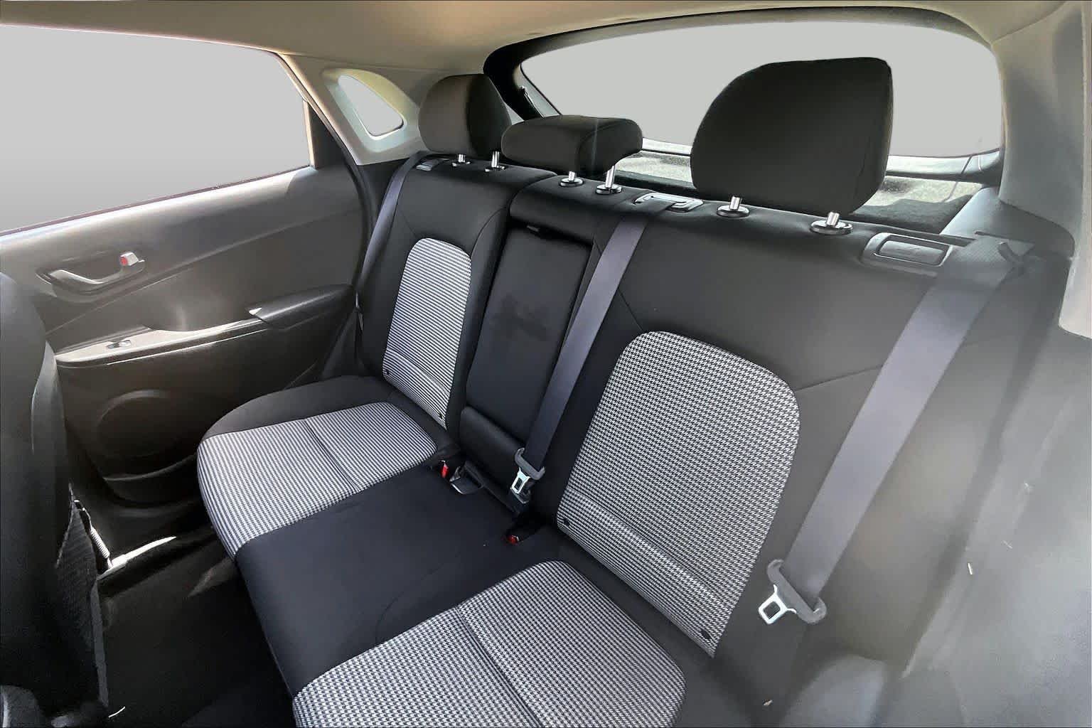 Used 2018 Sonic Silver Hyundai SEL image 19