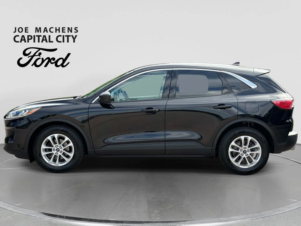 Used 2022 Agate Black Metallic Ford SE image 8