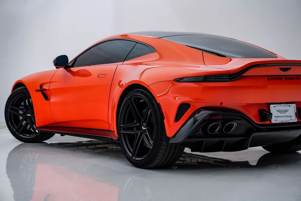 Used 2025 Synapse Orange Aston Martin Coupe image 9