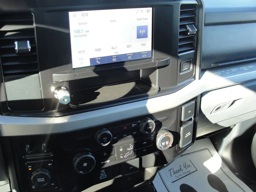 2025 Ford F-350 Super Duty XLT - Photo 11